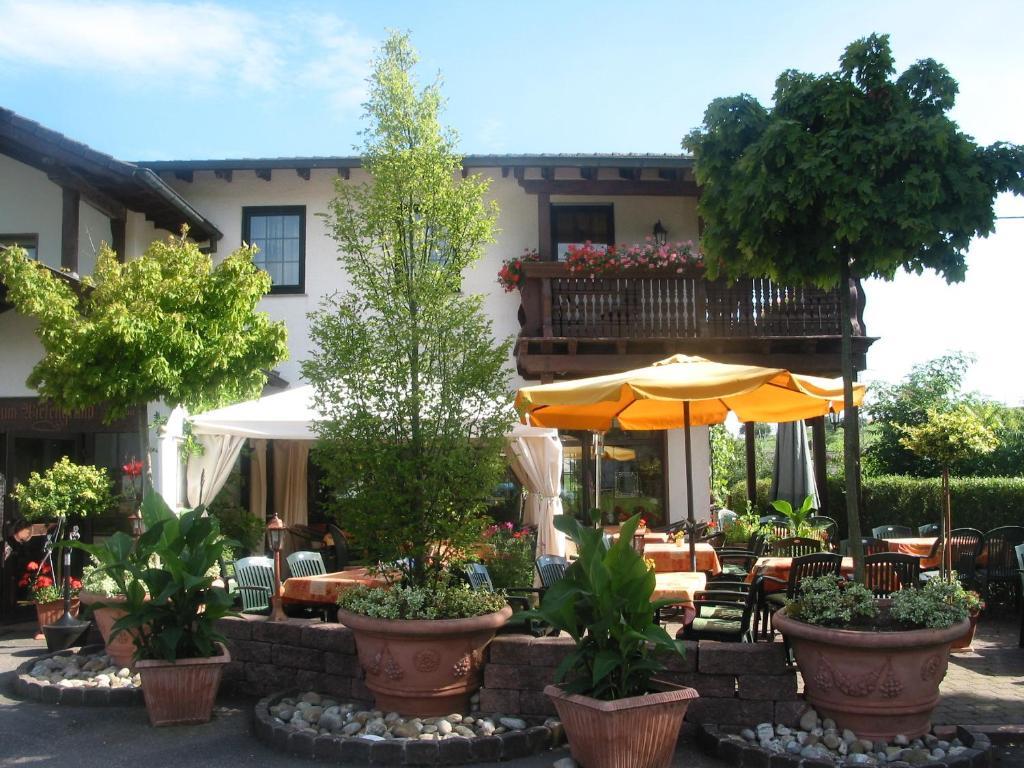 Restaurant Landgasthof Zum Wiesengrund Newel Esterno foto