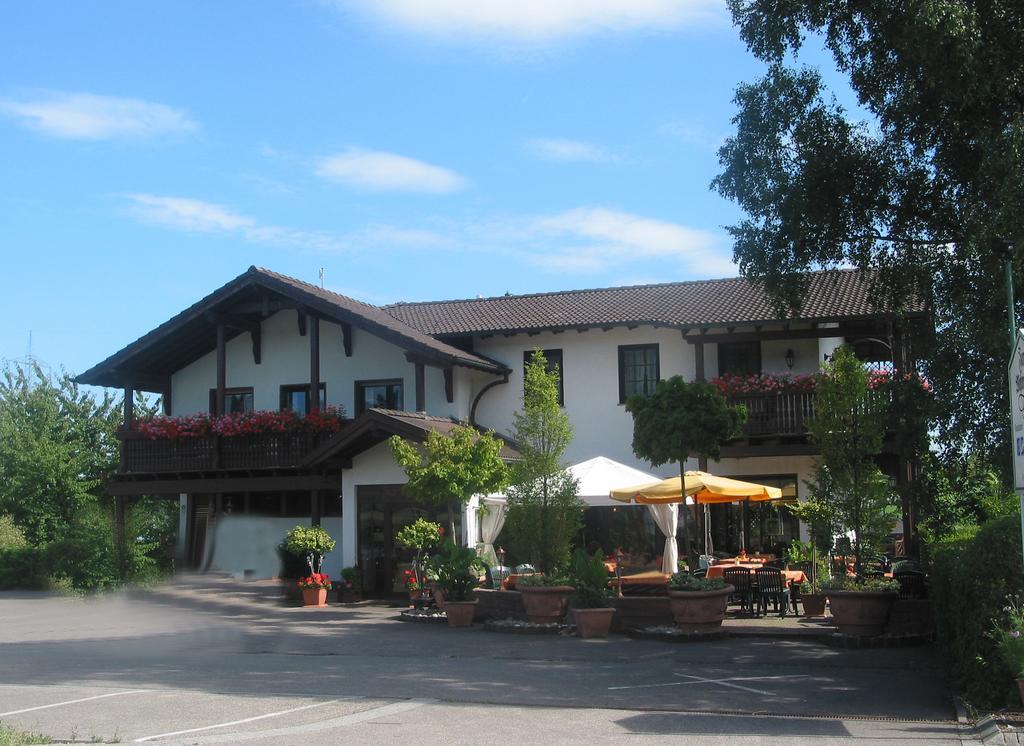 Restaurant Landgasthof Zum Wiesengrund Newel Esterno foto