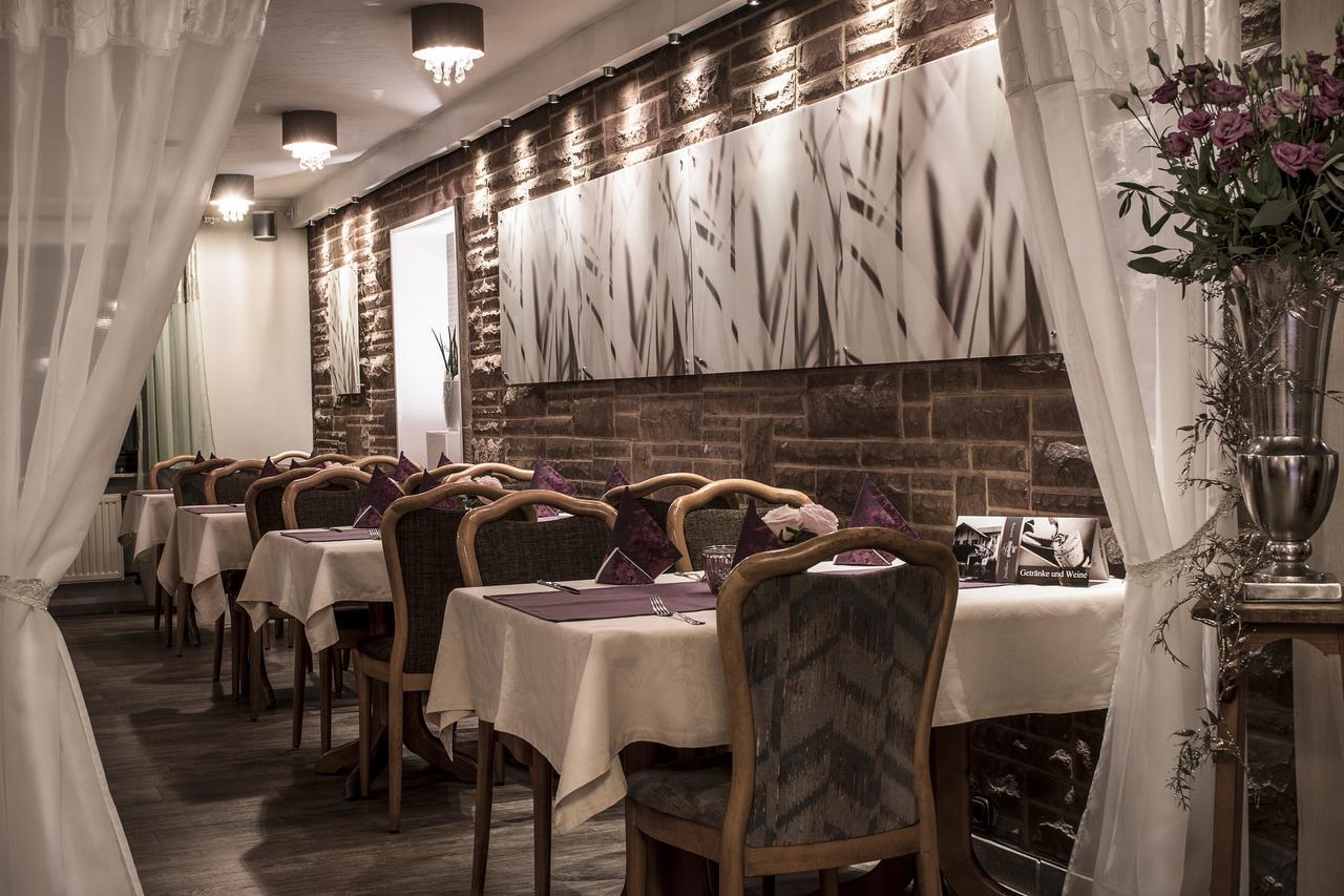 Restaurant Landgasthof Zum Wiesengrund Newel Esterno foto