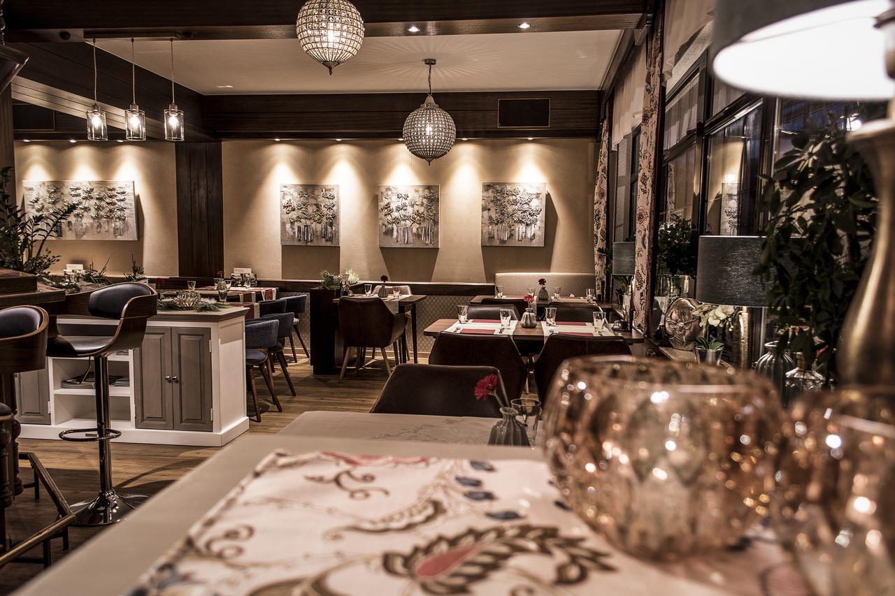 Restaurant Landgasthof Zum Wiesengrund Newel Esterno foto