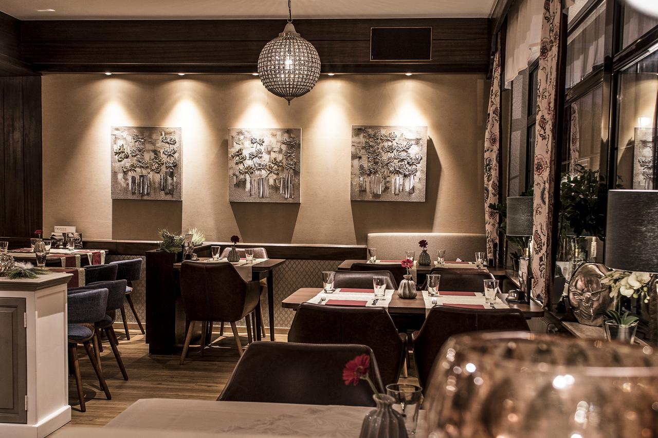 Restaurant Landgasthof Zum Wiesengrund Newel Esterno foto