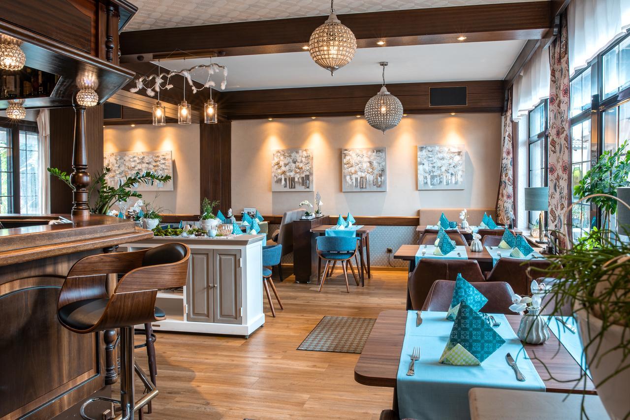 Restaurant Landgasthof Zum Wiesengrund Newel Esterno foto